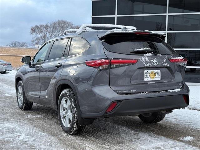 used 2021 Toyota Highlander car, priced at $30,000