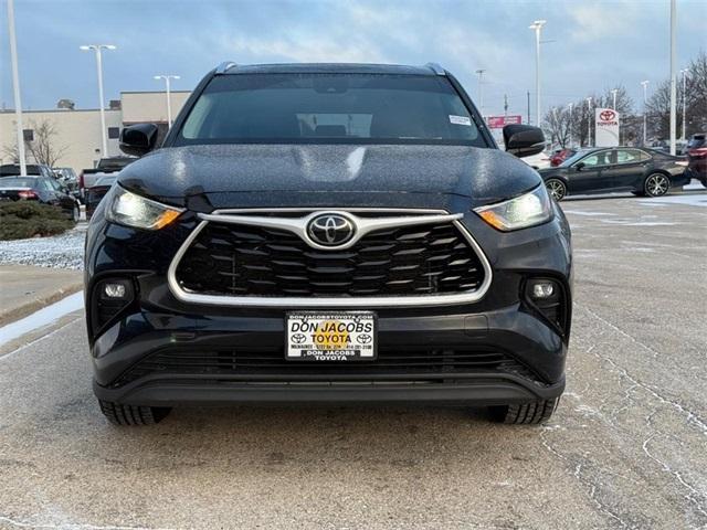 used 2021 Toyota Highlander car, priced at $30,309