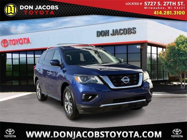used 2020 Nissan Pathfinder car, priced at $15,550