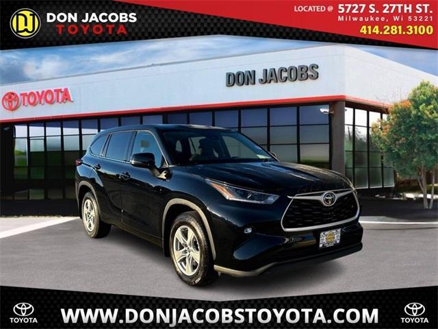 used 2021 Toyota Highlander car, priced at $29,750