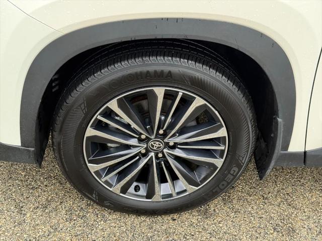 used 2024 Toyota Grand Highlander Hybrid car, priced at $62,998