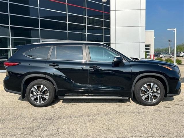 used 2023 Toyota Highlander Hybrid car, priced at $40,989