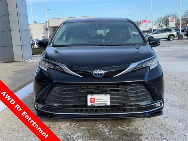 used 2023 Toyota Sienna car, priced at $52,500