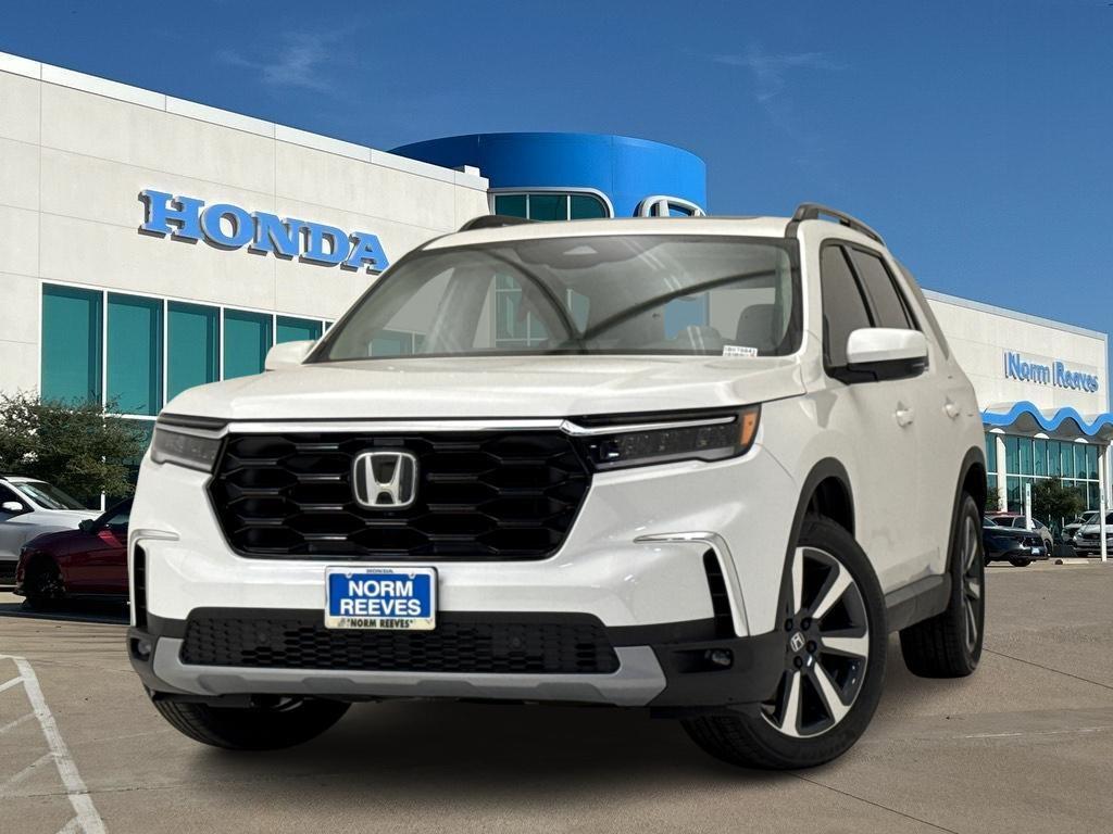 new 2025 Honda Pilot car, priced at $47,105