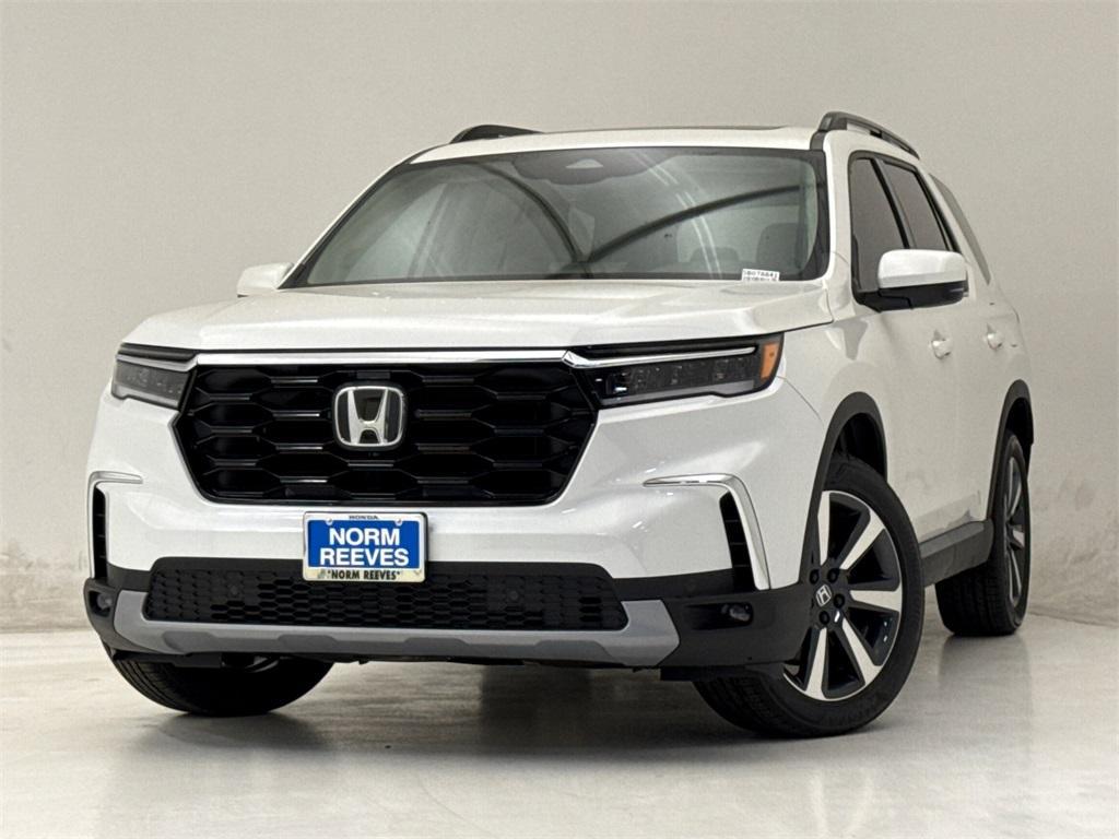 new 2025 Honda Pilot car, priced at $47,950