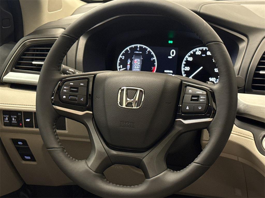 new 2025 Honda Odyssey car, priced at $41,252
