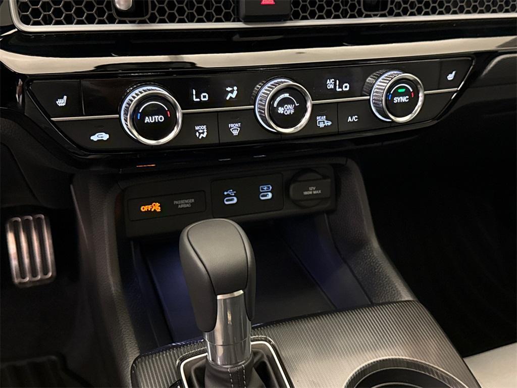 new 2025 Honda Civic Hybrid car, priced at $30,555