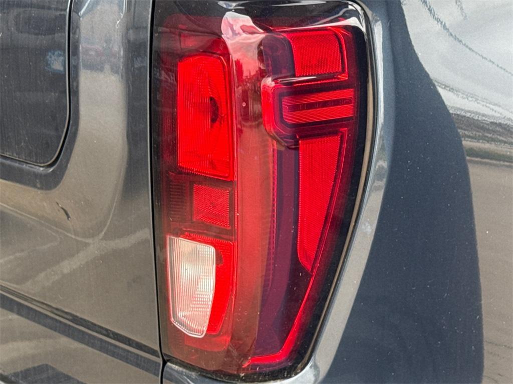 used 2021 GMC Sierra 1500 car, priced at $37,875
