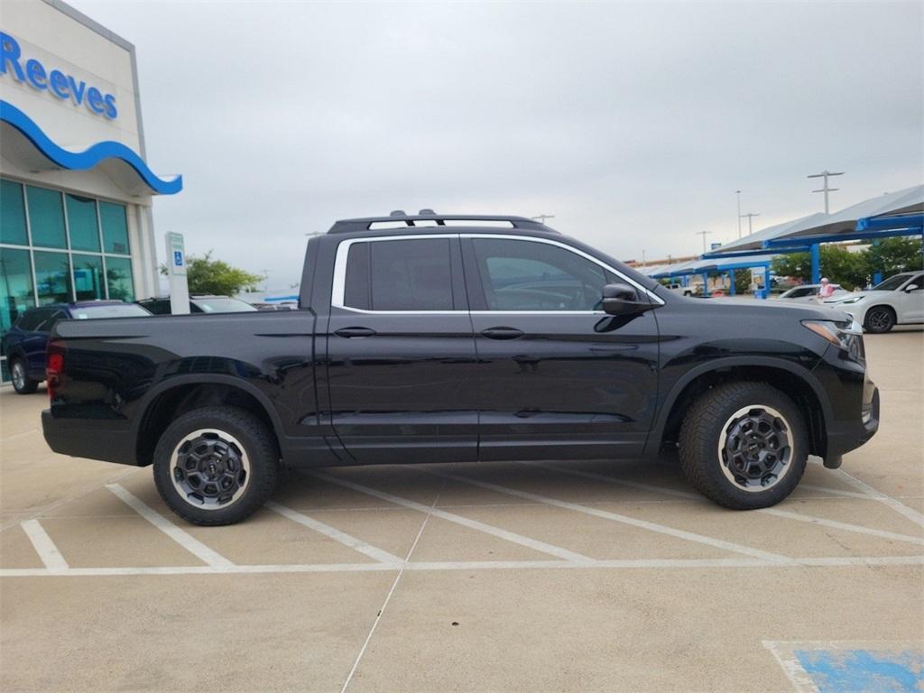 new 2024 Honda Ridgeline car, priced at $43,432