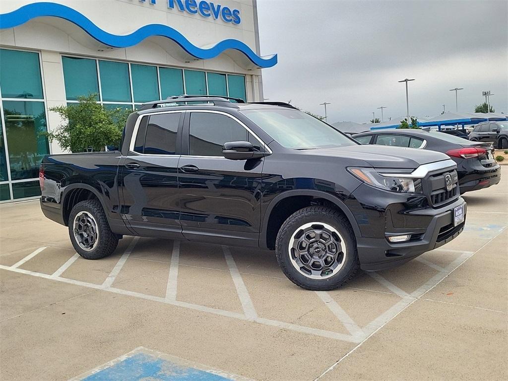 new 2024 Honda Ridgeline car, priced at $43,432