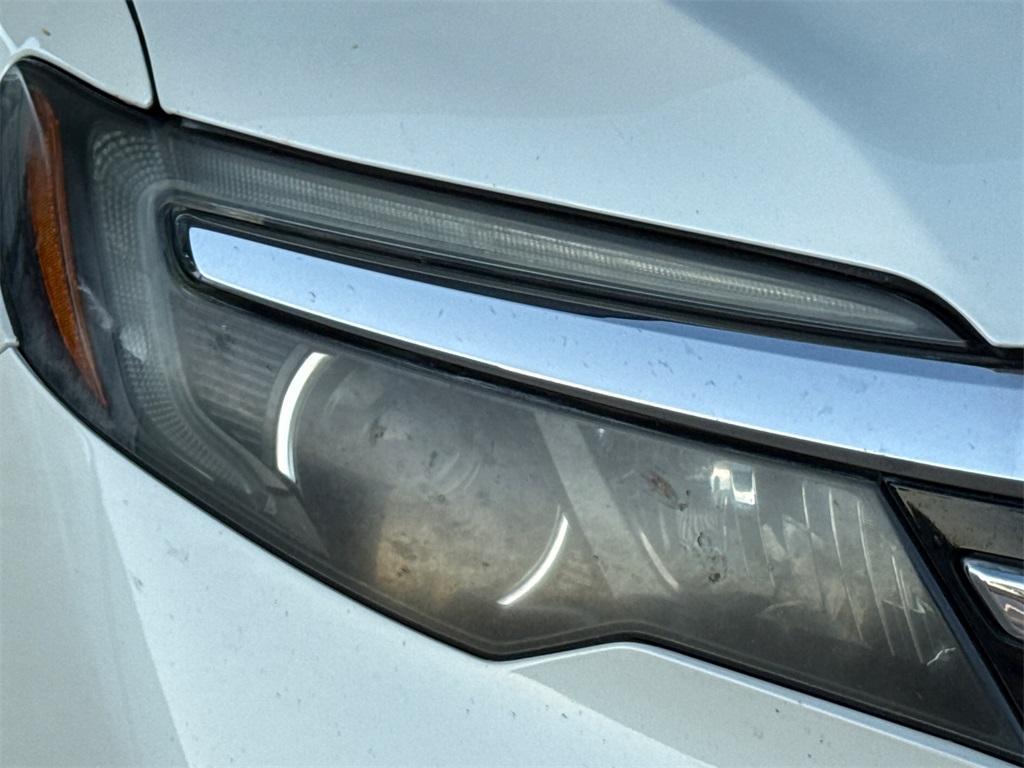 used 2018 Honda Pilot car, priced at $23,302