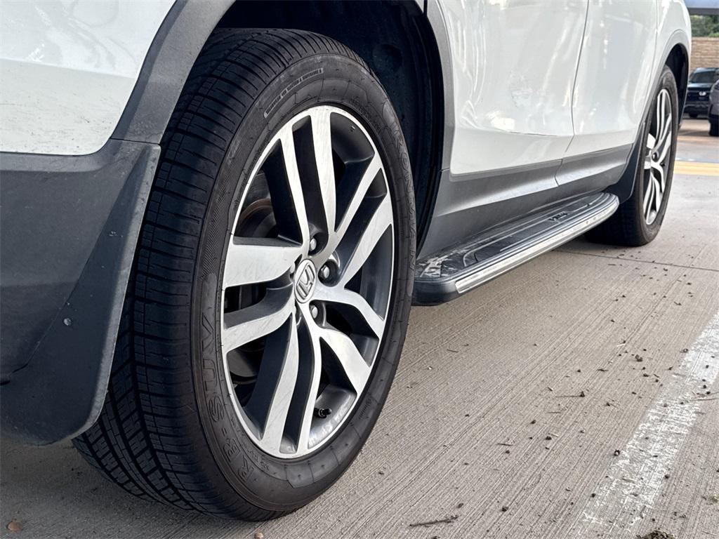 used 2018 Honda Pilot car, priced at $23,302