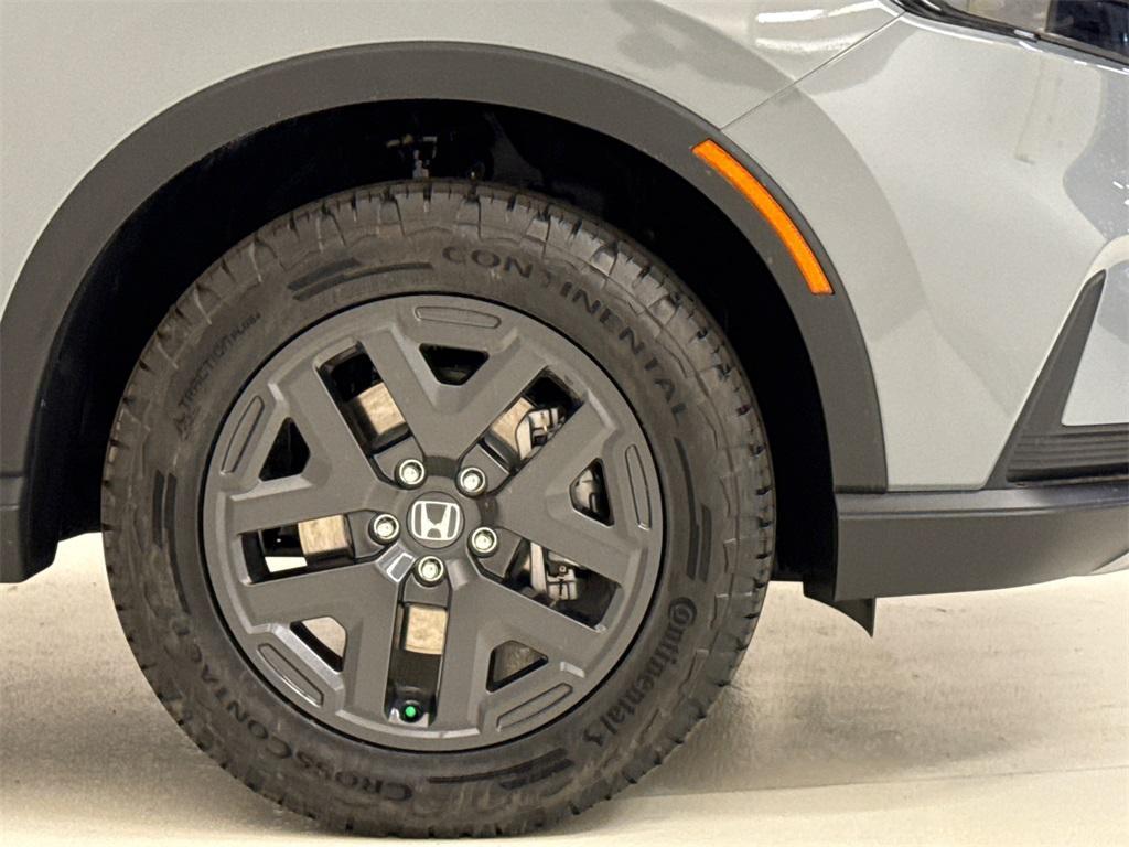 new 2026 Honda CR-V Hybrid car, priced at $38,765