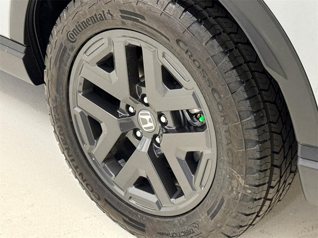new 2026 Honda CR-V Hybrid car, priced at $38,765