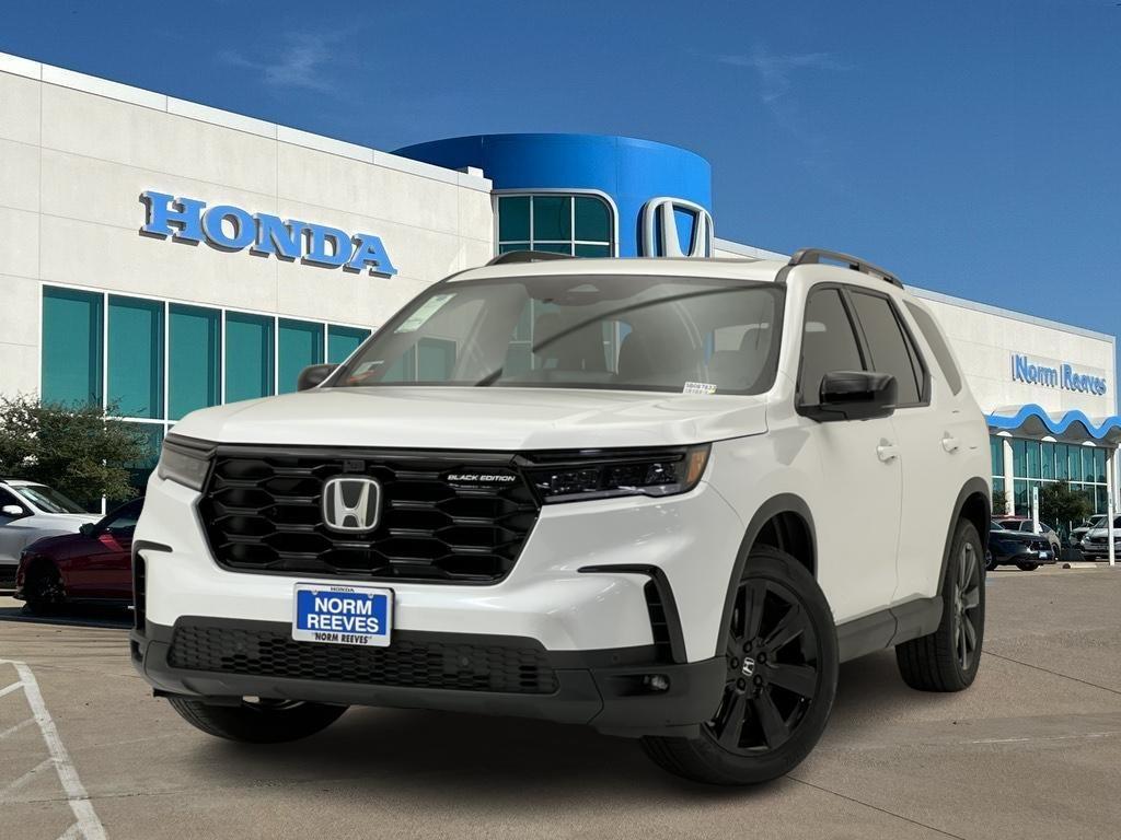 new 2025 Honda Pilot car, priced at $53,930