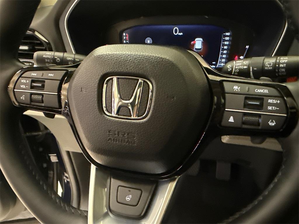 new 2025 Honda Pilot car, priced at $52,280