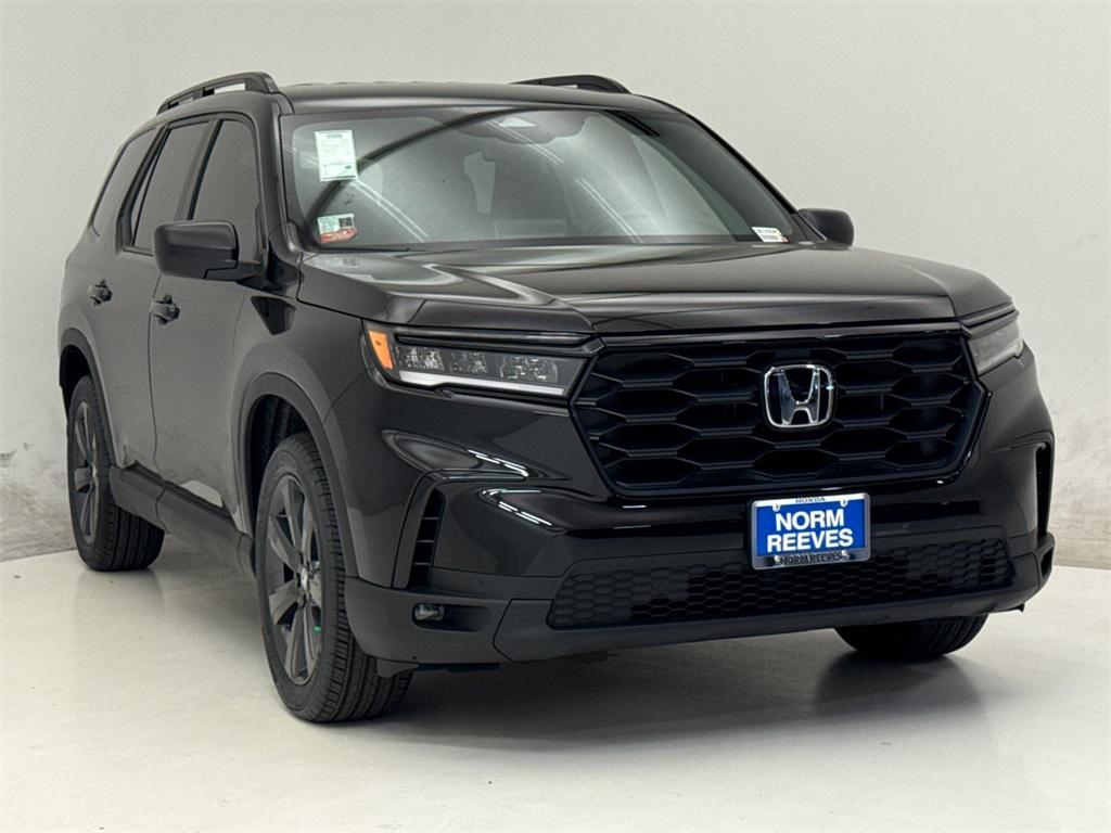 new 2025 Honda Pilot car, priced at $39,861