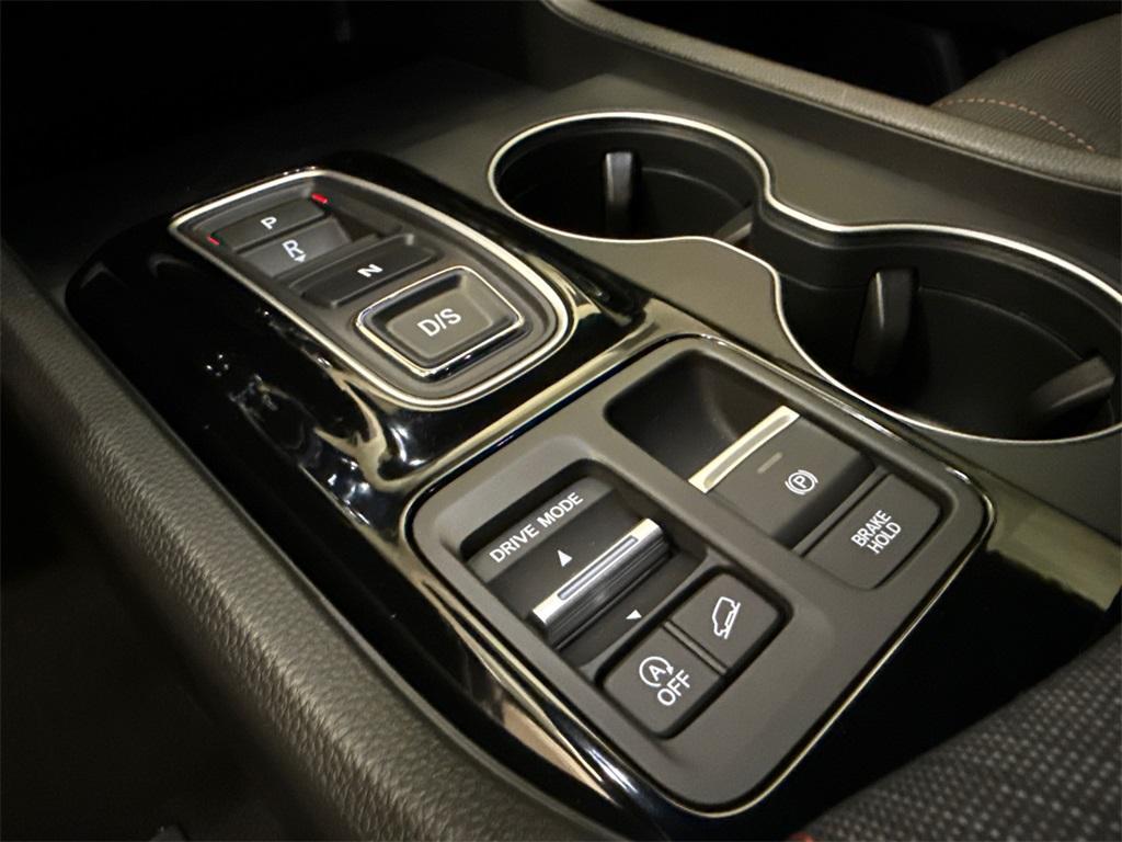 new 2025 Honda Pilot car, priced at $39,861