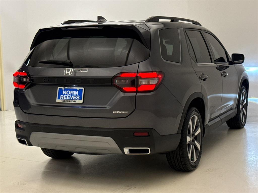 new 2025 Honda Pilot car, priced at $47,950