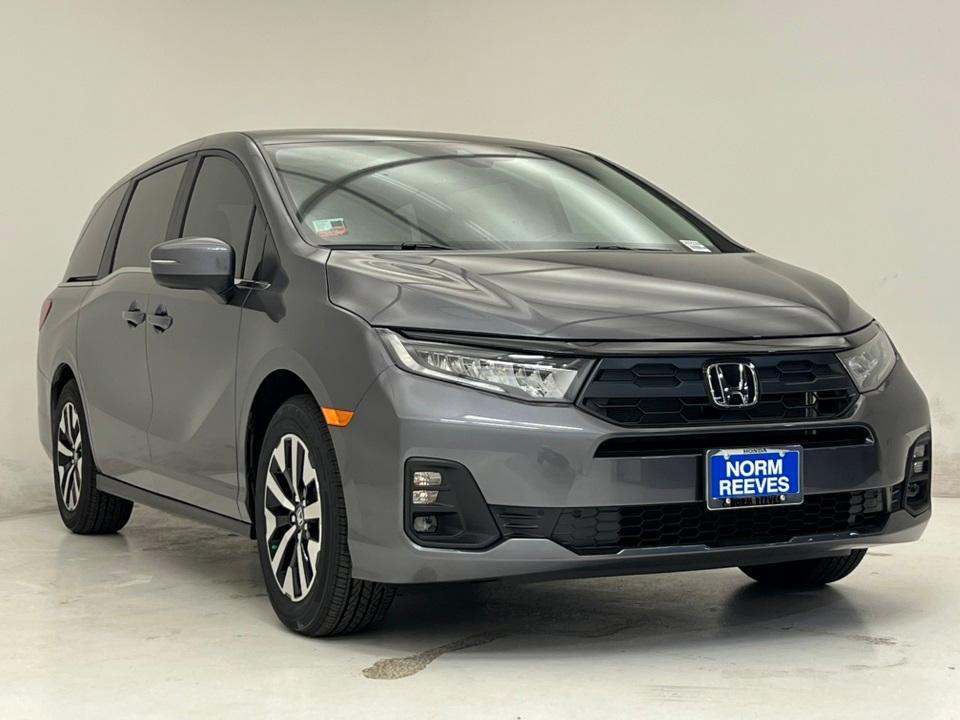 new 2025 Honda Odyssey car, priced at $40,218