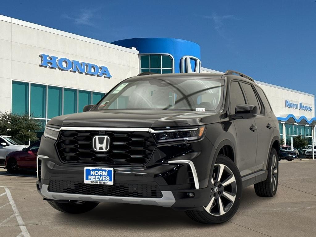 new 2025 Honda Pilot car, priced at $51,975