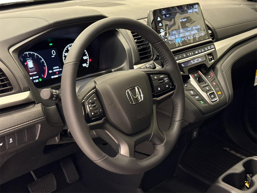 new 2025 Honda Odyssey car, priced at $40,817