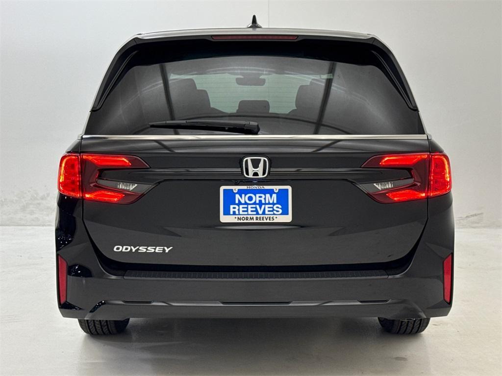 new 2025 Honda Odyssey car, priced at $40,817