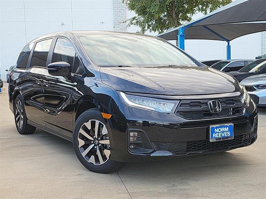 new 2025 Honda Odyssey car, priced at $40,817