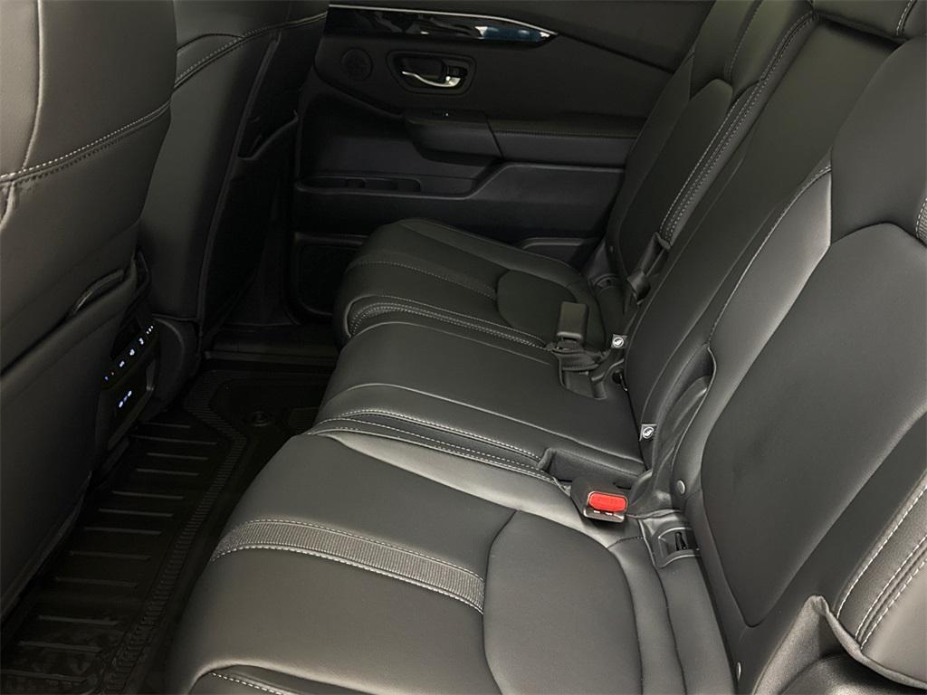 new 2025 Honda Pilot car, priced at $42,853