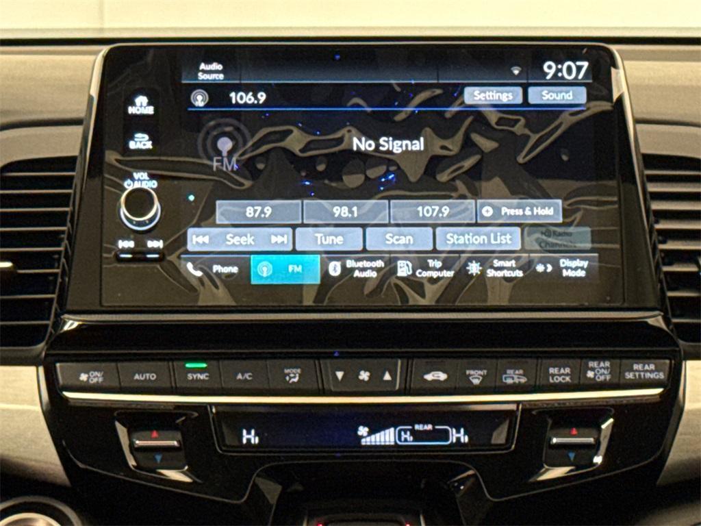 new 2025 Honda Odyssey car, priced at $41,679