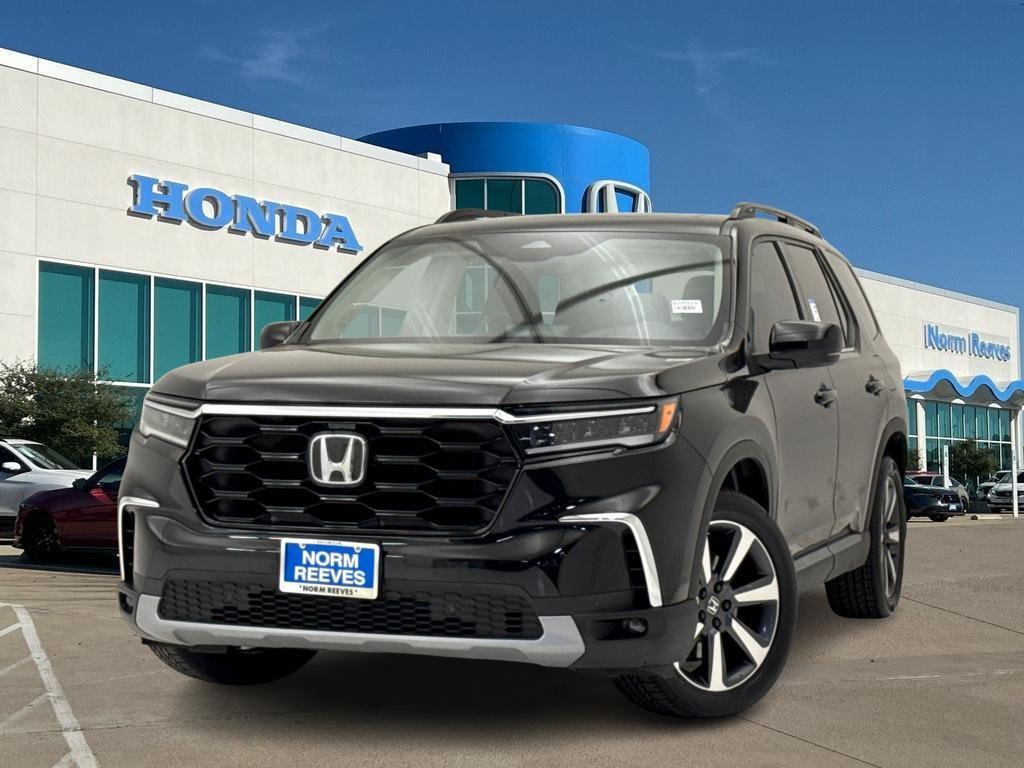 used 2023 Honda Pilot car, priced at $37,750