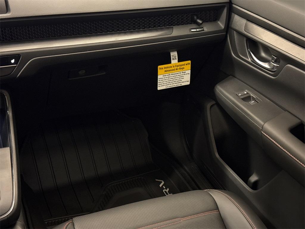 new 2025 Honda CR-V Hybrid car, priced at $37,719