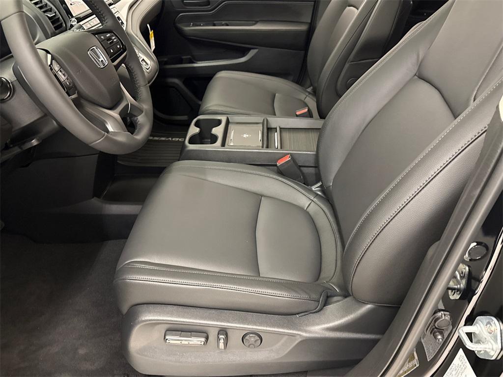 new 2026 Honda Odyssey car, priced at $42,783