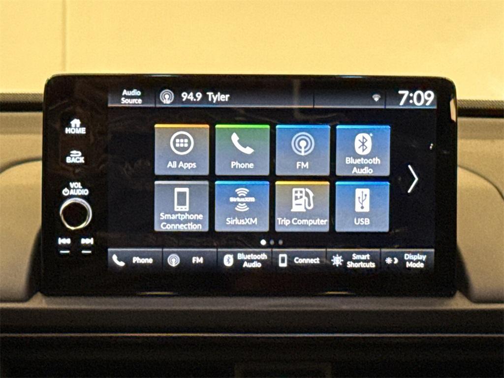 new 2025 Honda Pilot car, priced at $49,350