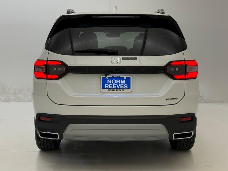 new 2025 Honda Pilot car, priced at $48,055