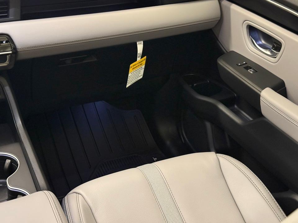 new 2025 Honda Pilot car, priced at $48,055