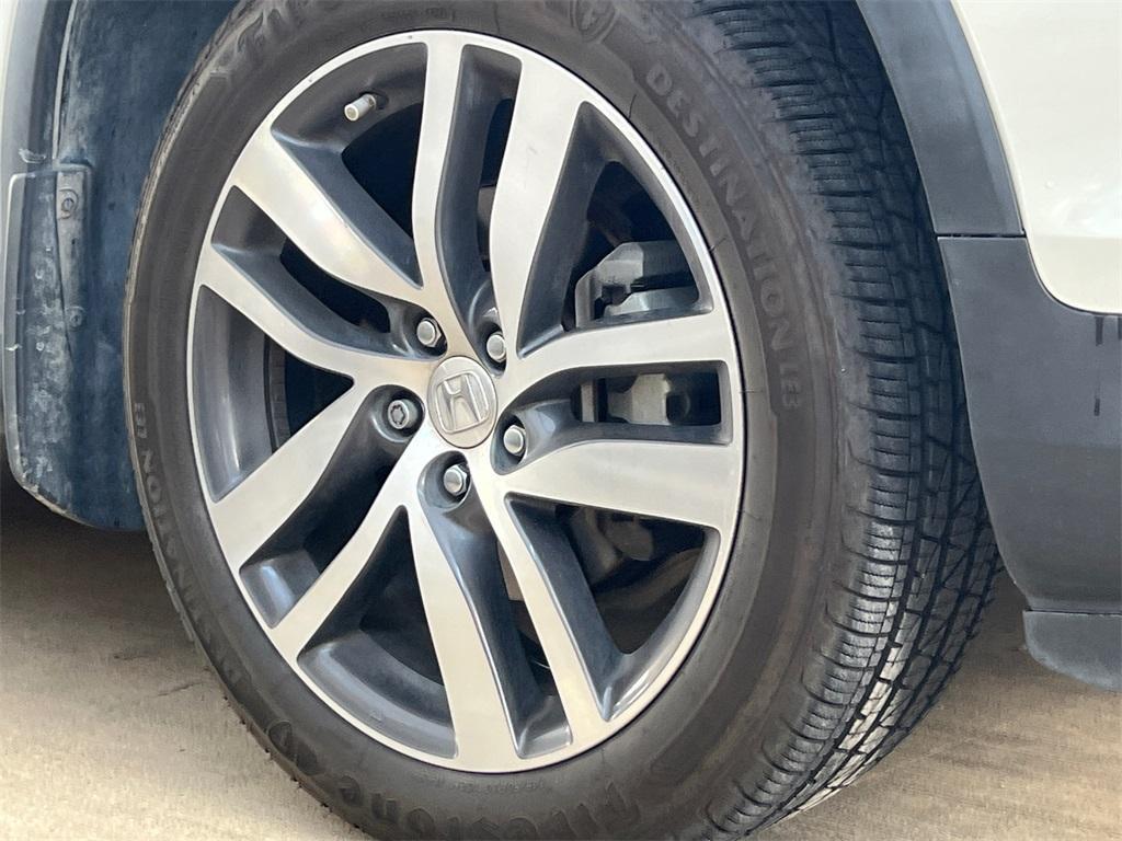 used 2018 Honda Pilot car, priced at $28,196