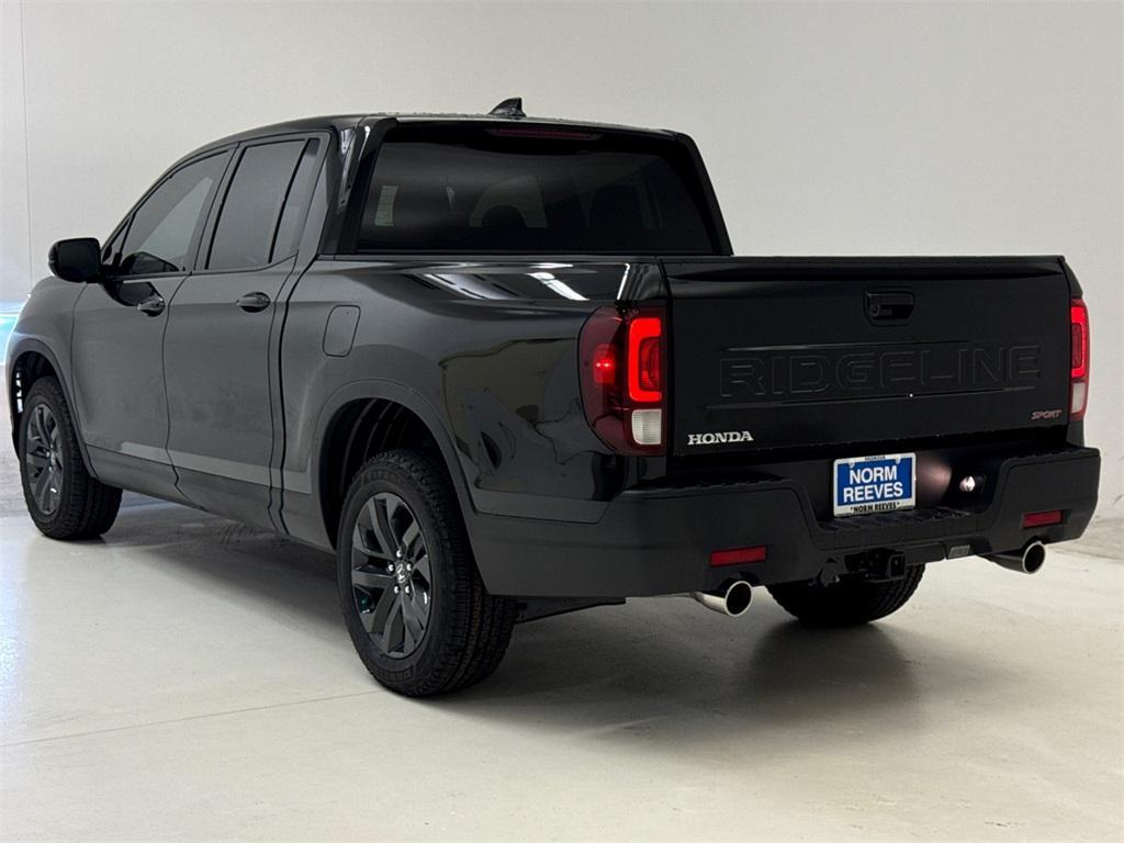 new 2025 Honda Ridgeline car, priced at $39,814