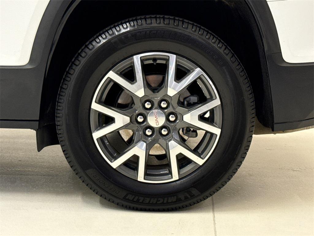 used 2023 GMC Acadia car, priced at $27,014