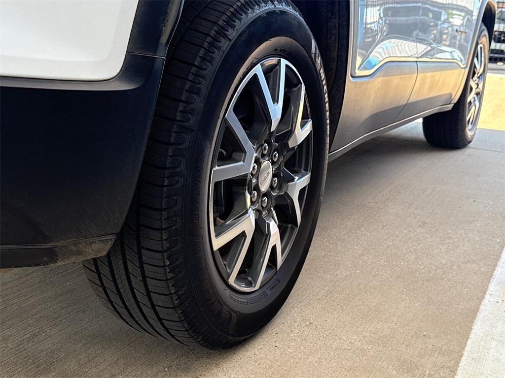 used 2023 GMC Acadia car, priced at $28,473