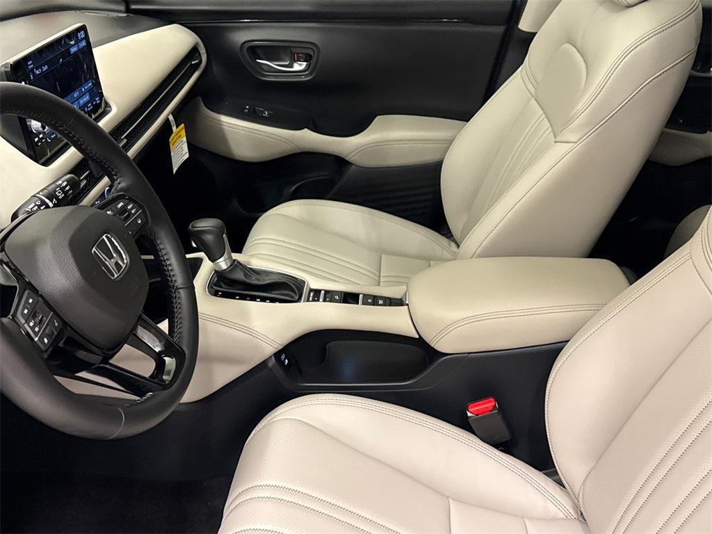 new 2025 Honda HR-V car, priced at $31,572