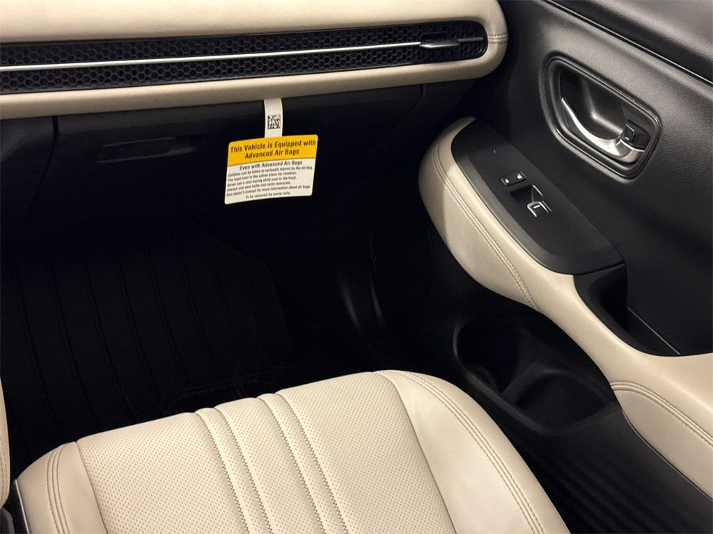 new 2025 Honda HR-V car, priced at $31,572