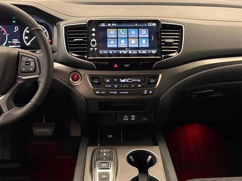 new 2025 Honda Ridgeline car, priced at $39,814