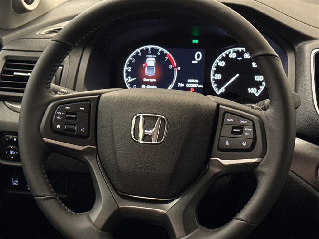 new 2025 Honda Ridgeline car, priced at $39,814