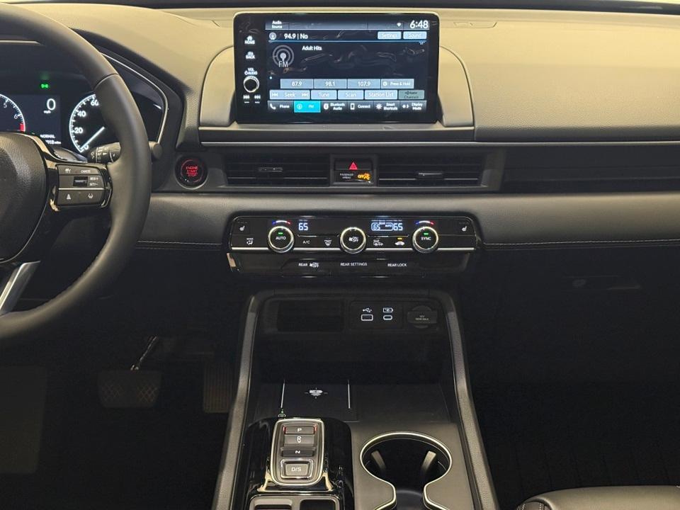 new 2025 Honda Pilot car, priced at $42,698