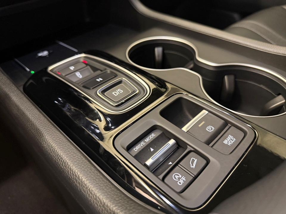 new 2025 Honda Pilot car, priced at $42,698