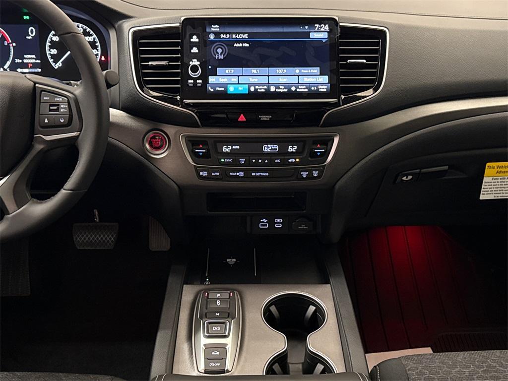 new 2025 Honda Ridgeline car, priced at $41,378