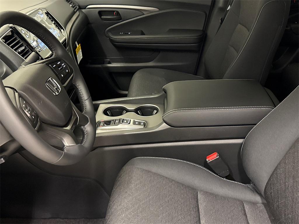 new 2025 Honda Ridgeline car, priced at $41,378
