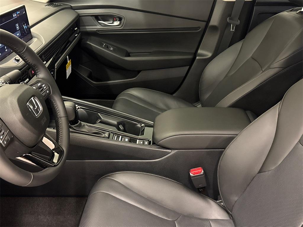 new 2025 Honda Accord Hybrid car, priced at $34,374