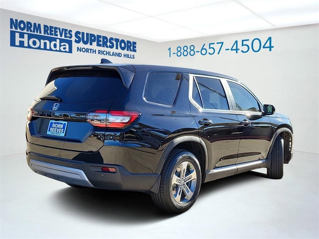 new 2025 Honda Pilot car, priced at $42,090